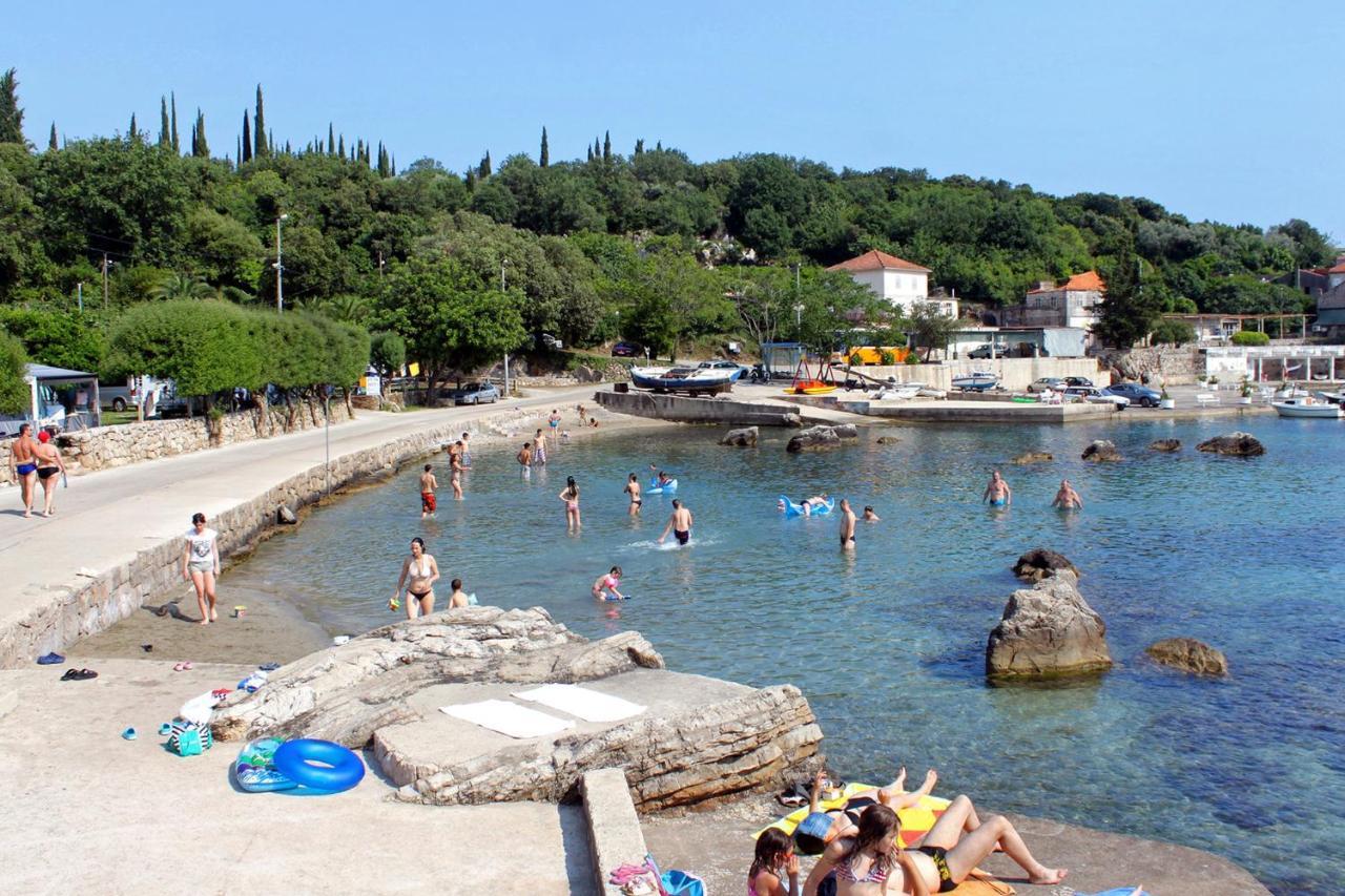 Apartments By The Sea Molunat, Dubrovnik - 8550 Ngoại thất bức ảnh